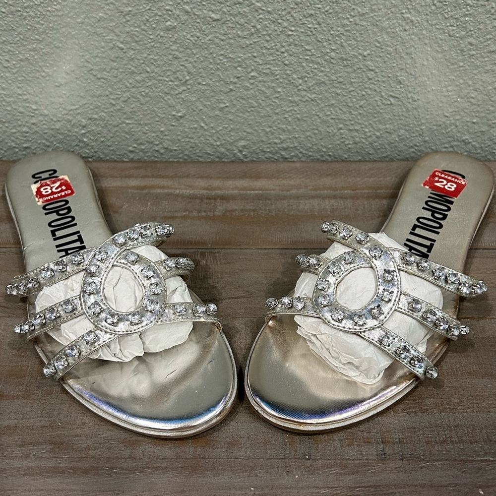 New Cosmopolitan Sandals Women’s Size 9M